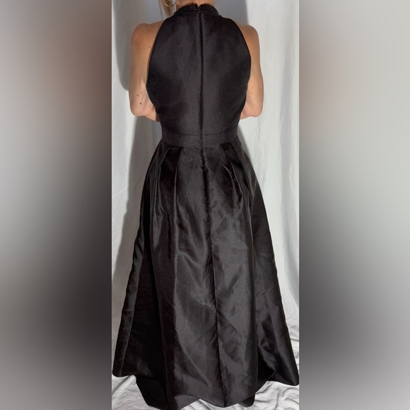 Adrianna Papell Beaded Halter Black Gown 8 - Picture 4 of 10